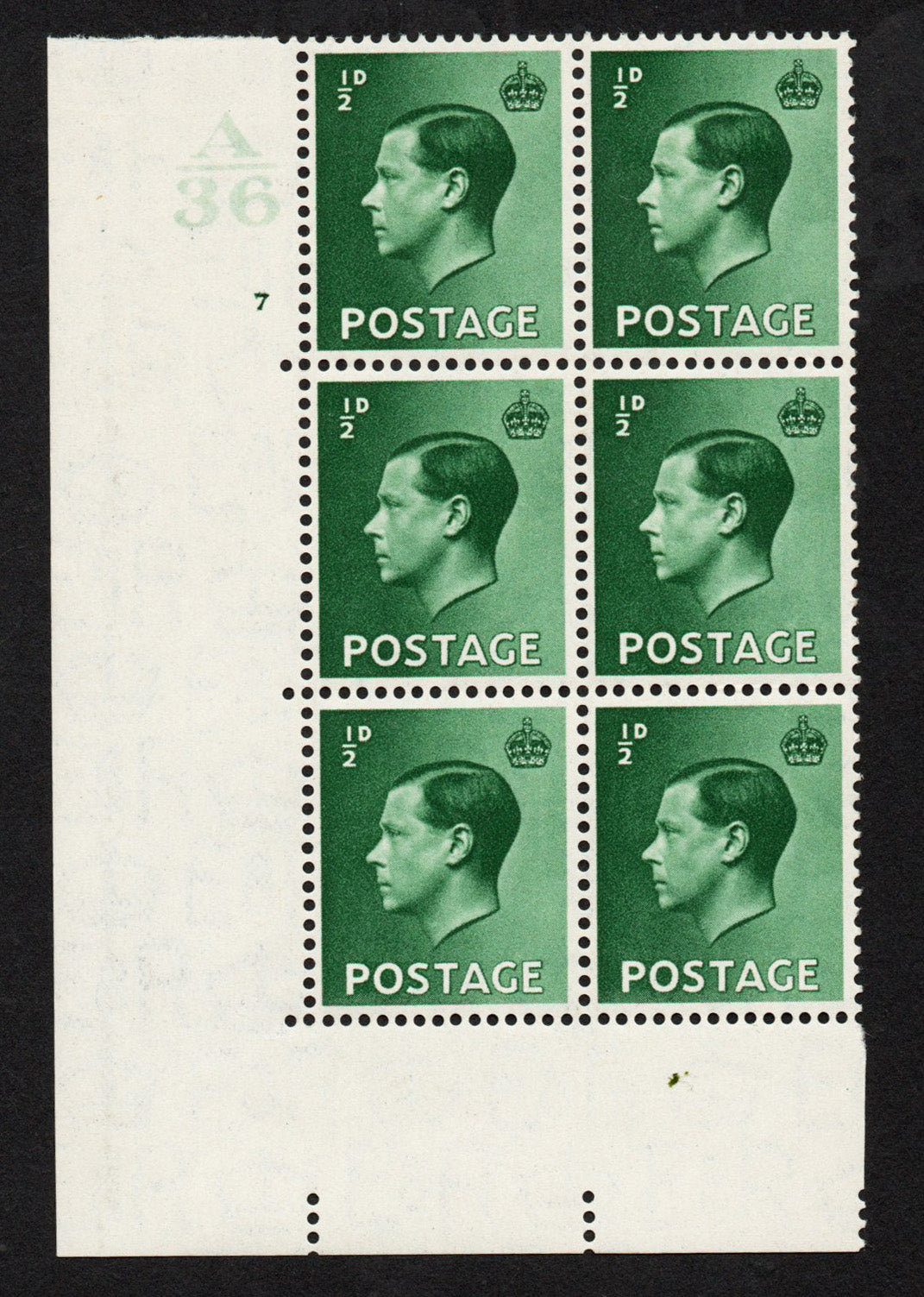 GB 1936 KEVIII SG457 ½d Cylinder 14 no dot, Control W/35 Block of 5, Perf 6, M/M top two stamps