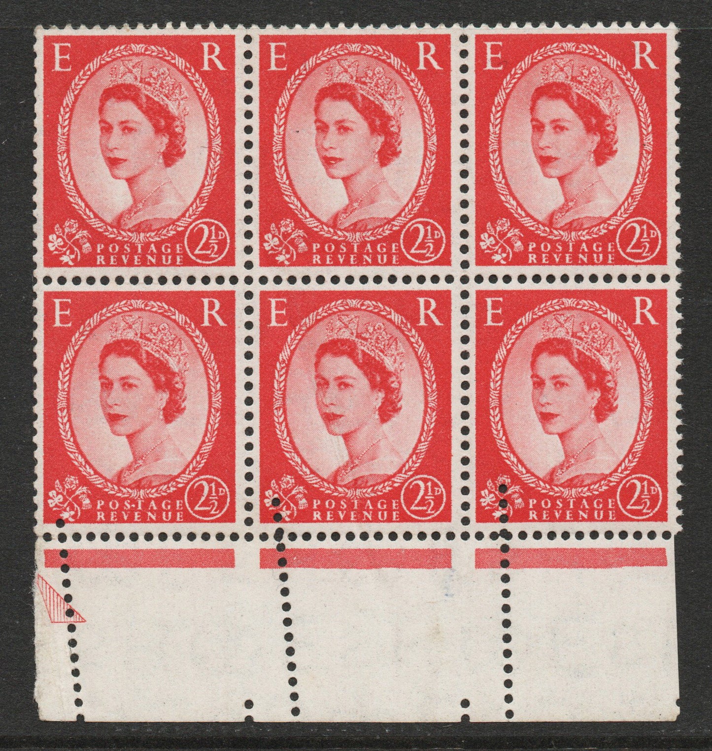 GB QEII 1955 SG544 2½d Carmine Block of 6 with Perforation encroachment error Unmounted Mint 