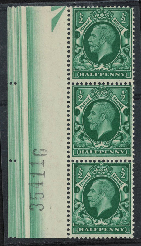 GB 1934 Great Britain King George V ½d Green SG439 Vert Strip of 3 With Large Blade Flaw/Error in Margin U/M