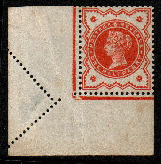 GB QV 1892 ½d Vermillion Jubilee Issue showing Wild Perforations due to Paper Fold M/M