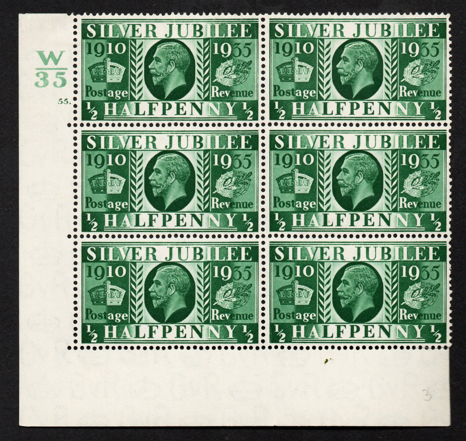 GB 1935 KEVIII SG453 ½d Cylinder 55 dot, Control W/35 Block of 6, Perf 5, MM top two stamps
