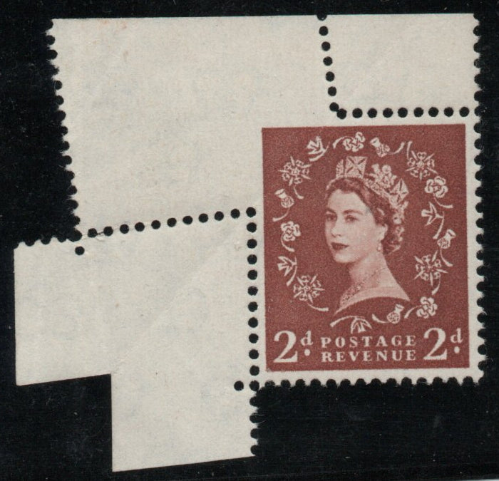 GB QEII 1958 SG573 2d Brown Huge Misperf due to Corner Fold Error U/M