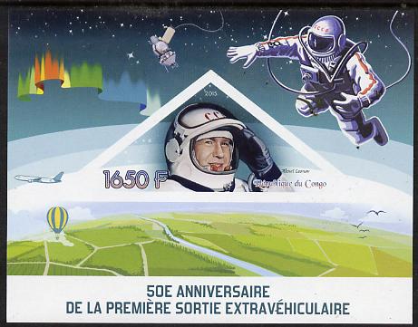 Congo 2015 50th Anniversary of First Space Walk imperf deluxe sheet containing one triangular stamp unmounted mint 