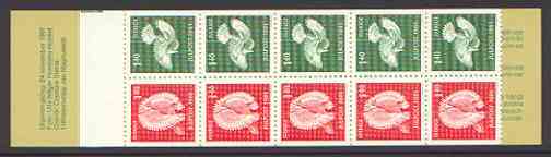 Booklet - Sweden 1981 Christmas 14k booklet (Wooden Birds) complete and pristine, SG SB355