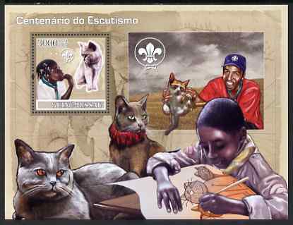 Guinea - Bissau 2007 Centenary of Scouting & Cats perf souvenir sheet unmounted mint 
