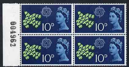 GB Great Britain 1961 CEPT 10d marginal block of 4 with a downward shift of blue resulting in Crown having white tips, one stamp mtd SG 628var