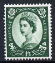 GB Great Britain 1958-65 Wilding Crowns 1s3d green unmounted mint SG 585
